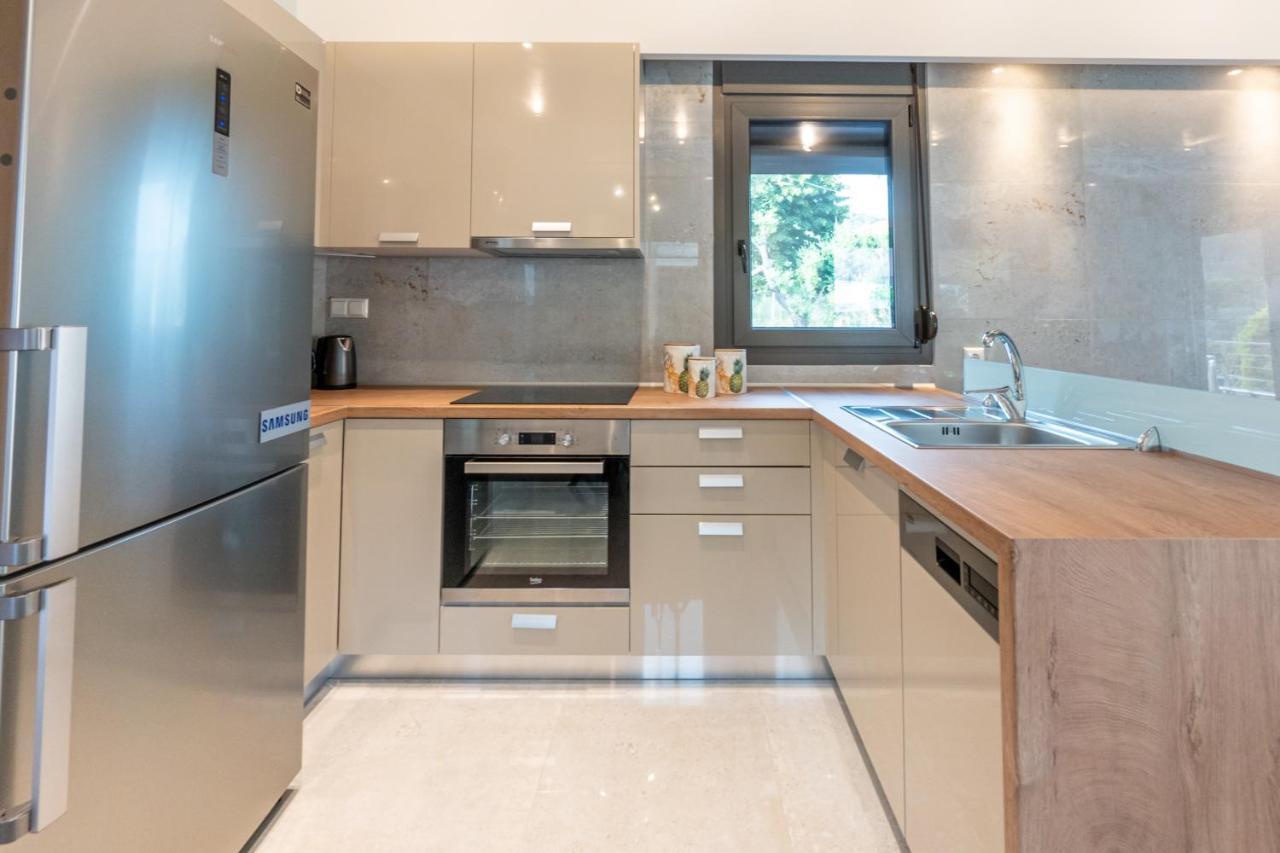 3 Doors Villas Nea Iraklitsa Extérieur photo