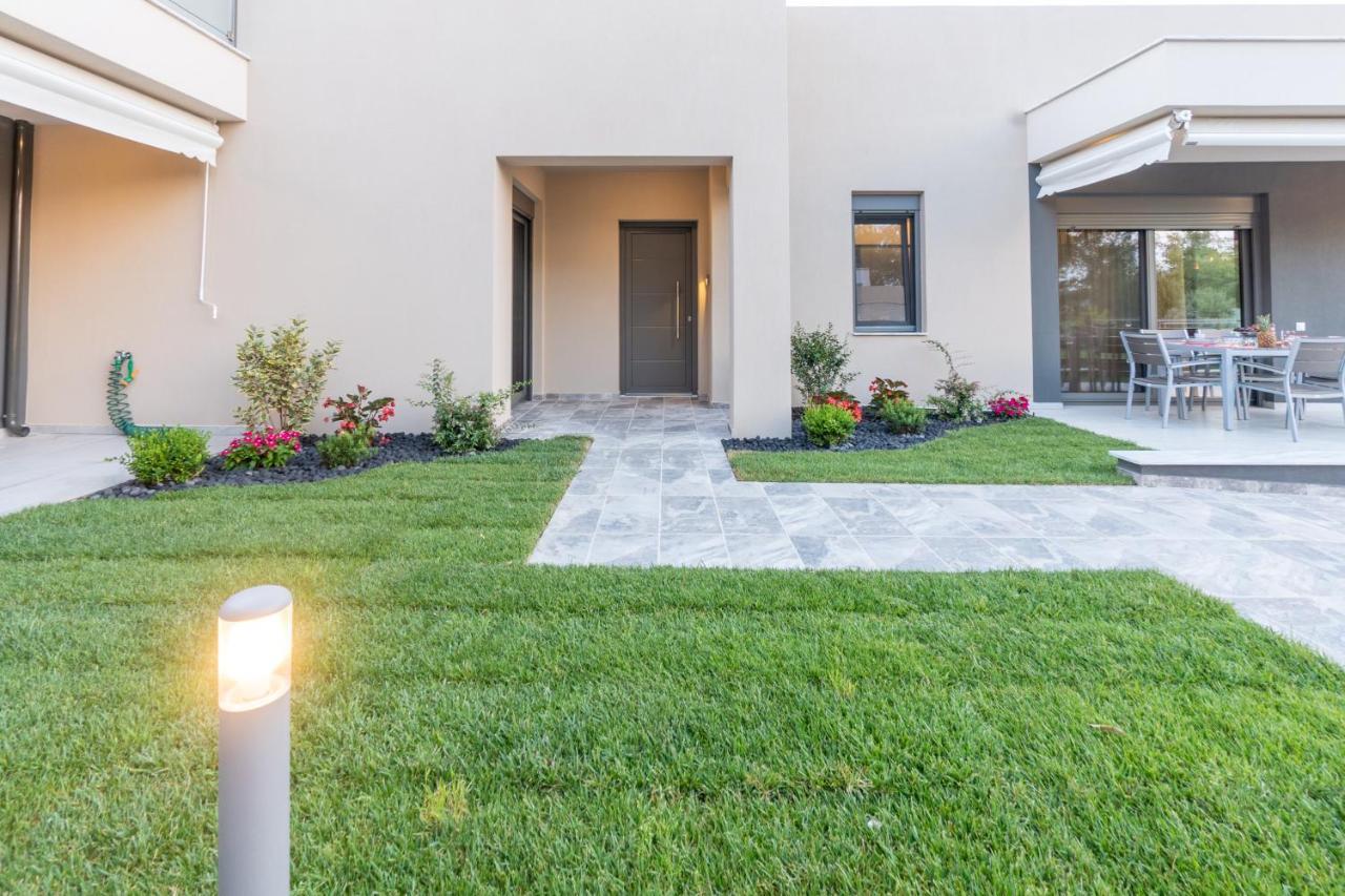 3 Doors Villas Nea Iraklitsa Extérieur photo