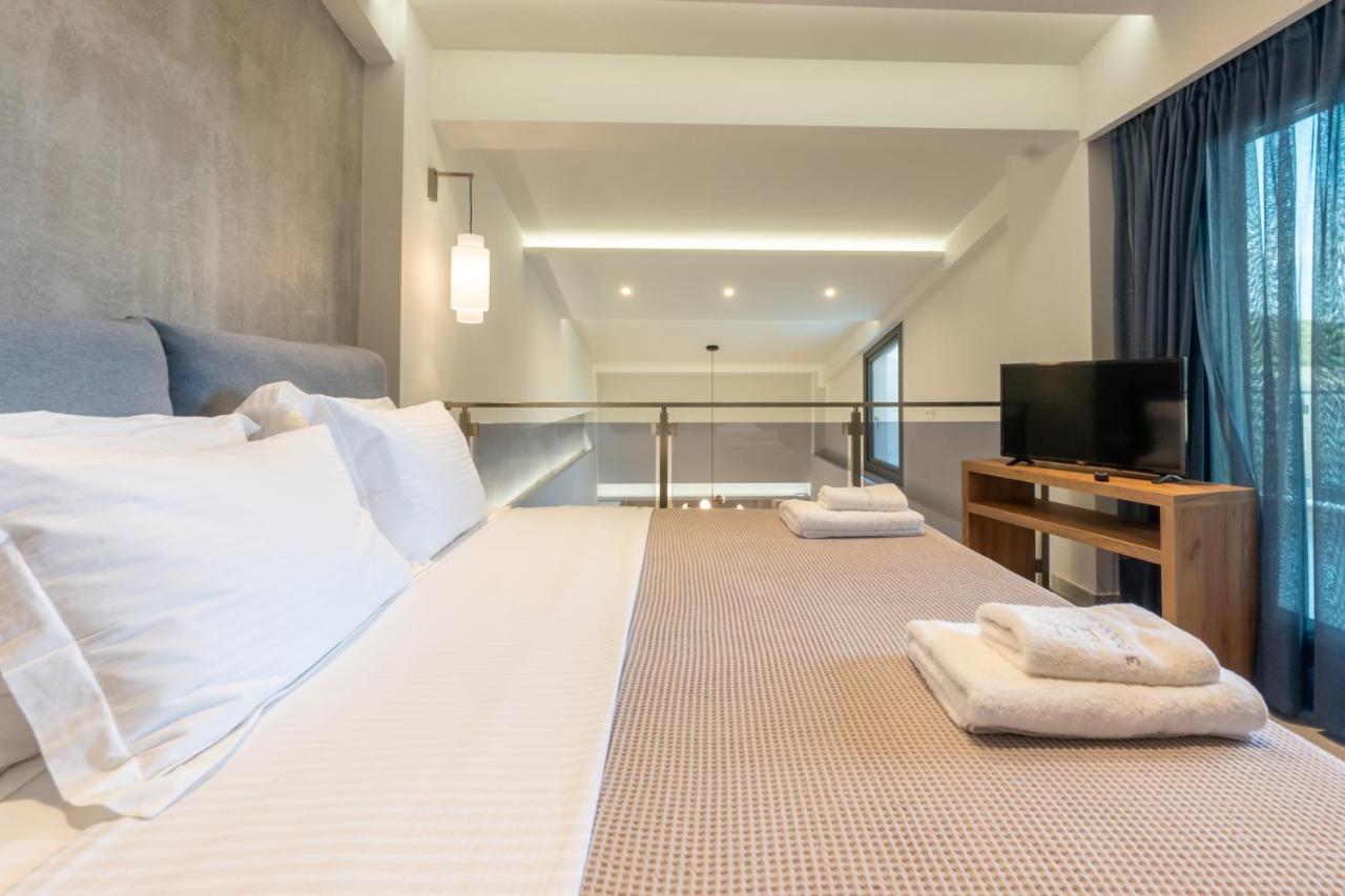3 Doors Villas Nea Iraklitsa Extérieur photo