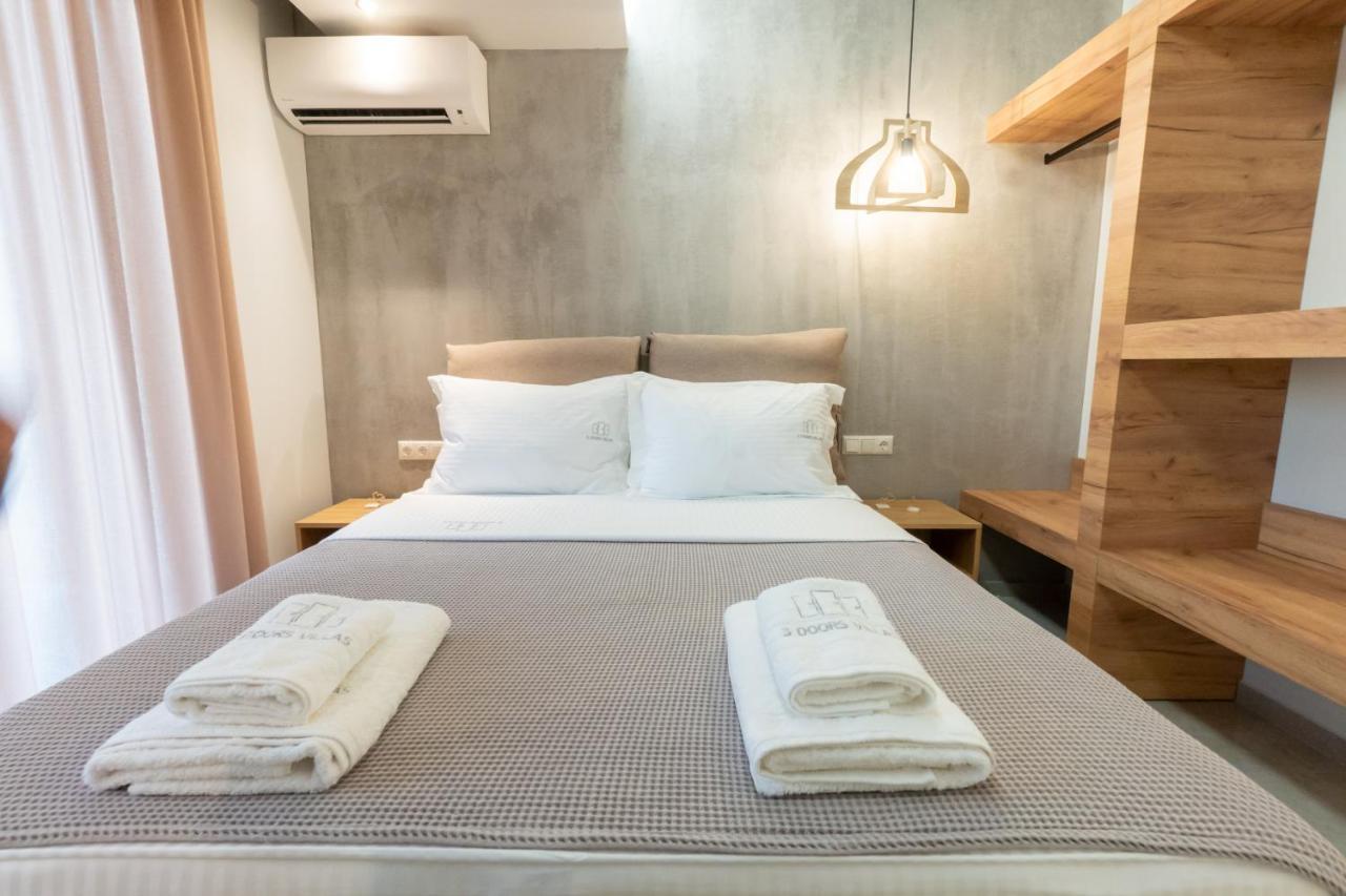 3 Doors Villas Nea Iraklitsa Extérieur photo