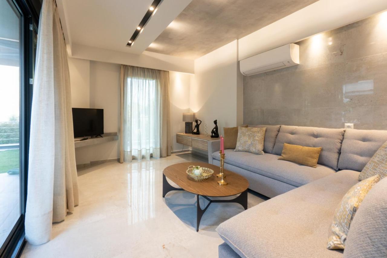 3 Doors Villas Nea Iraklitsa Extérieur photo