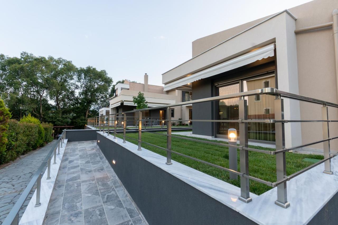 3 Doors Villas Nea Iraklitsa Extérieur photo