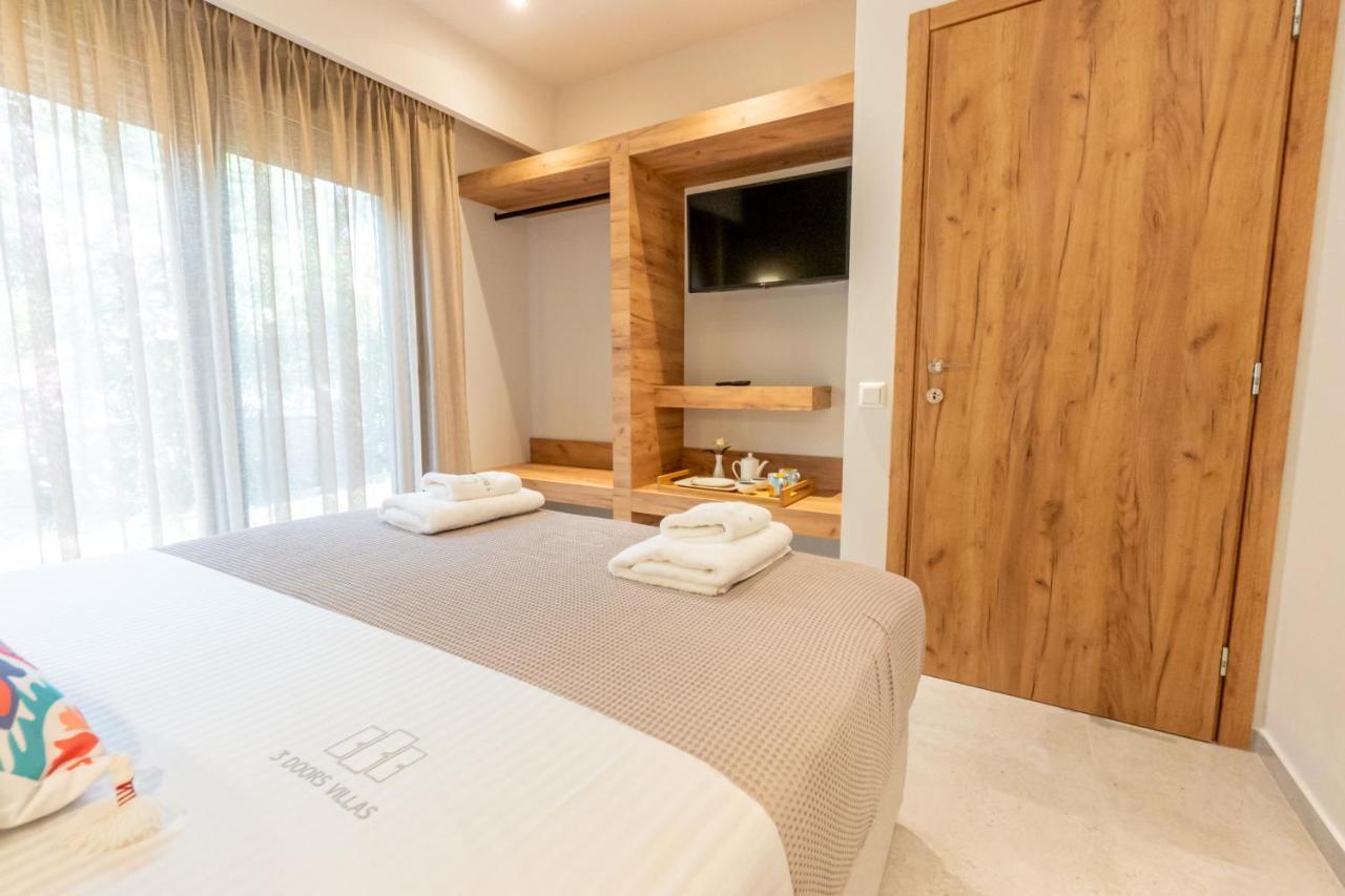 3 Doors Villas Nea Iraklitsa Extérieur photo