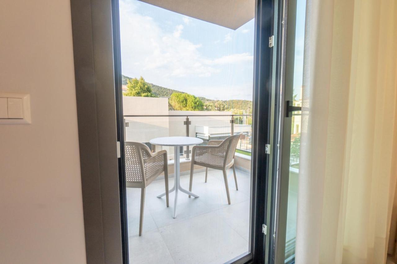 3 Doors Villas Nea Iraklitsa Extérieur photo